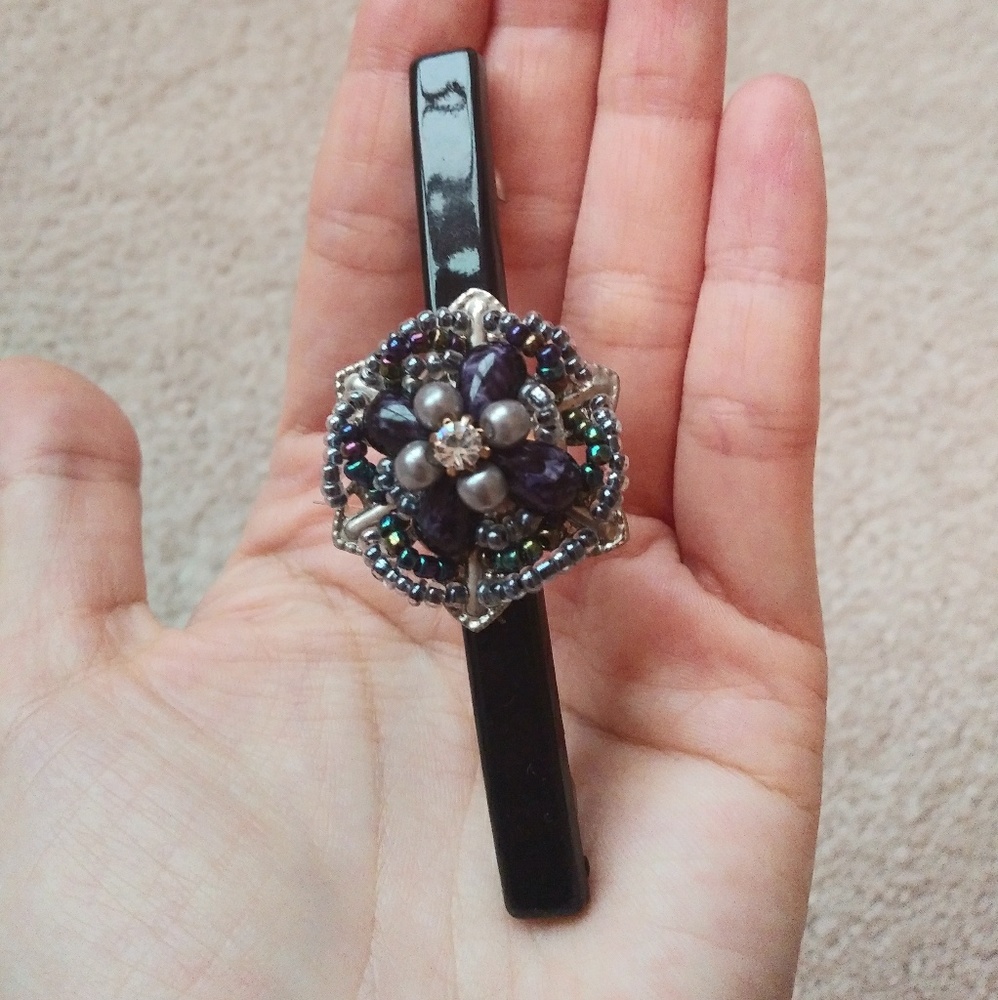 3 for 10)Hand made hair clip beads and cryatal